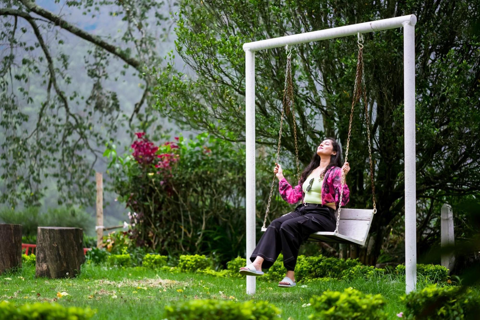 Arivikad Tea Bungalow Munnar By Voye Homes Suryanelli Exteriör bild